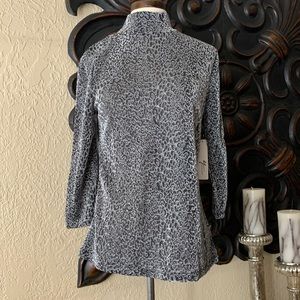 NWT Andrea Jovine Top